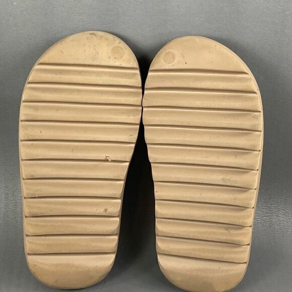 Adidas Yeezy Slide Core Brown womens size 5 - Picture 7 of 9
